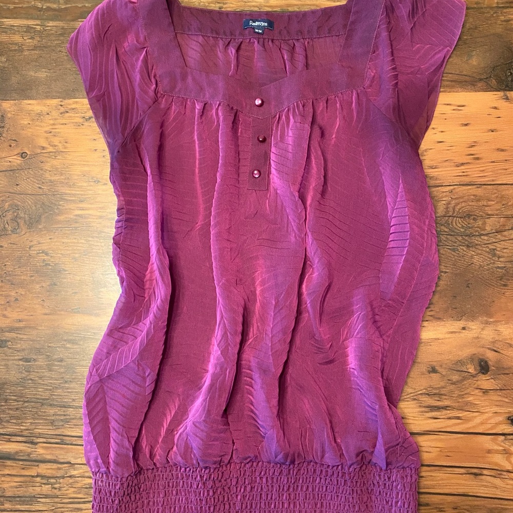 Reitmans sheer crinkled blouse